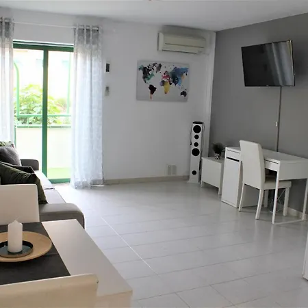Ideal By The Sea. Apartament *