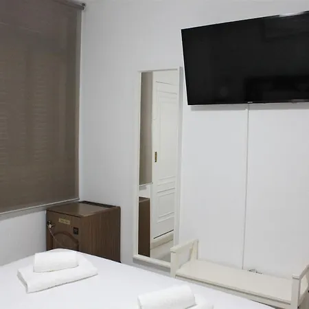 Apartament Ideal By The Sea. *