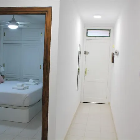 Apartament Ideal By The Sea. *